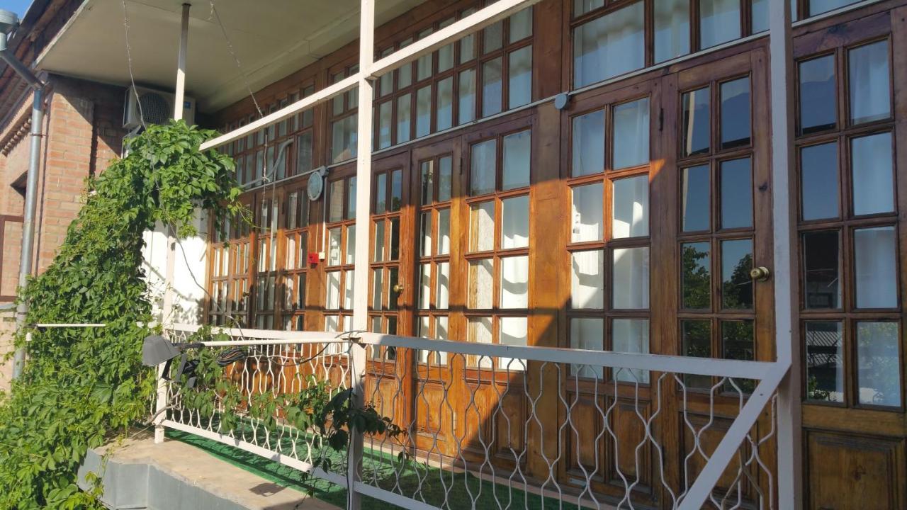Gulnara Guesthouse Ташкент Екстериор снимка