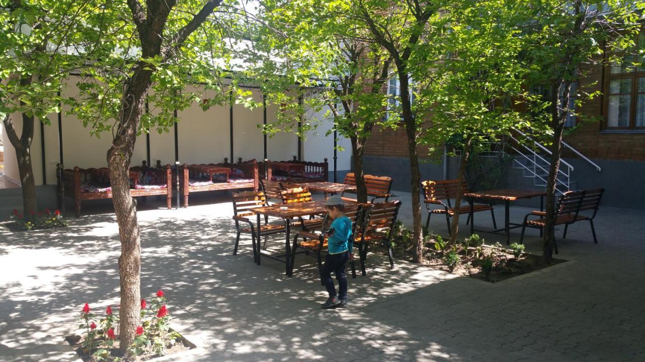 Gulnara Guesthouse Ташкент Екстериор снимка