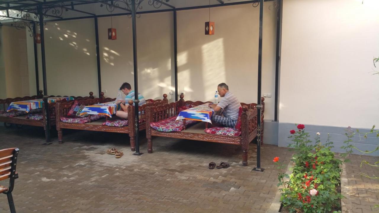 Gulnara Guesthouse Ташкент Екстериор снимка